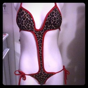 Scrunch butt monokini